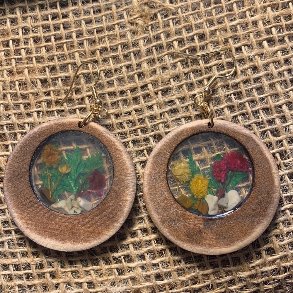 Nwt Handmade Wooden Floral Earrings